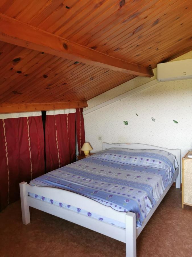 Chambre chez l'habitant à la campagne Sidobre Burlats Esterno foto